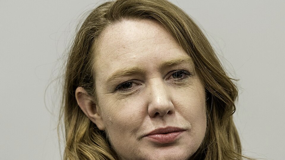 Paula Hawkins